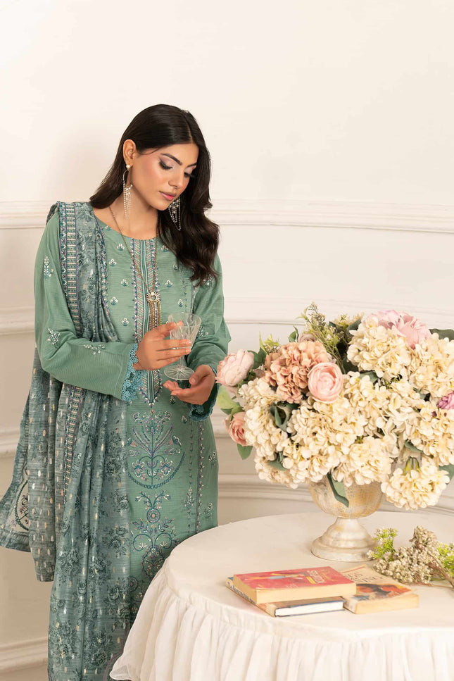 LAWN - AA - 33202